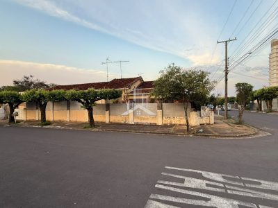 Casa na Vila Alta com 3 dormitórios e 213m² de construção