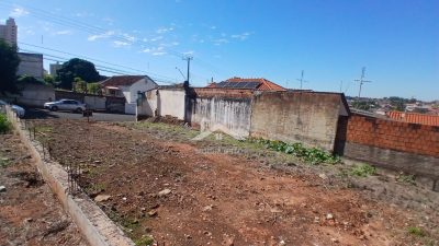TERRENO EM LOCALIZAÇÃO PRIVILEGIADA PRÓXIMO AO CENTRO