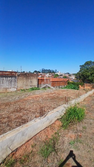TERRENO EM LOCALIZAÇÃO PRIVILEGIADA PRÓXIMO AO CENTRO