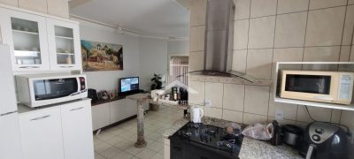 CASA À VENDA COM EXCELENTE LOCALIZAÇÃO - RESIDENCIAL REAL PARQUE!