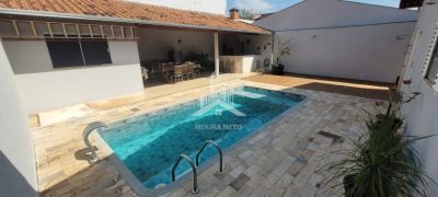 CASA À VENDA COM EXCELENTE LOCALIZAÇÃO - RESIDENCIAL REAL PARQUE!