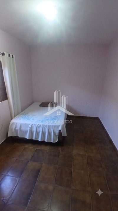 ENCANTE - SE COM ESTE BELO IMÓVEL EM LOCALIZAÇÃO PRIVILEGIADA NO JARDIM CAMPESTRE