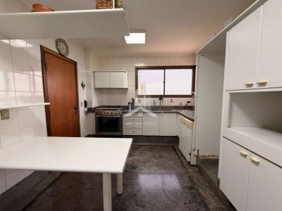 Apartamento de altíssimo padrão Residencial Maria Isabel
