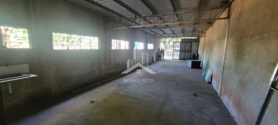 BARRACÃO COMERCIAL PARA LOCAÇÃO COM 740M² DE ÁREA CONSTUÍDA.