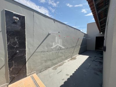 SEU NOVO LAR NO MANOEL SCALF: UMA CASA ENCANTADORA À VENDA