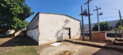 BARRAÇAO PARA LOCAÇÃO COM EXCELENTE LOCALIZAÇÃO - CAFELÂNDIA/SP