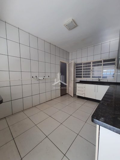 LINDA CASA NO JARDIM PINHEIRO