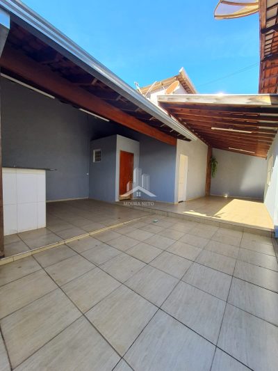 LINDA CASA NO JARDIM PINHEIRO