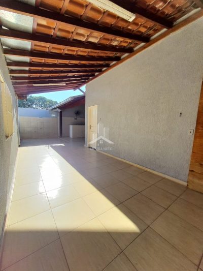 LINDA CASA NO JARDIM PINHEIRO